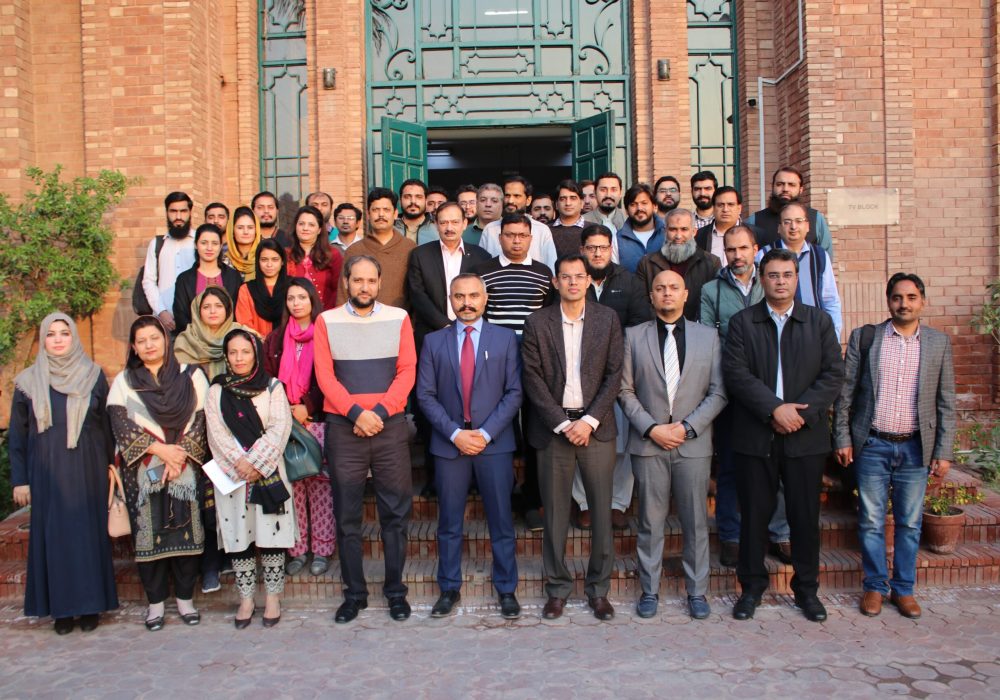 Executive Training Participants With President and Director Operations (Pakistan), DataSkillz